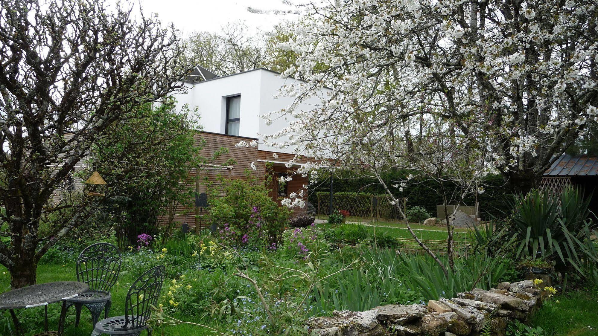 Le Jardin Aux Oiseaux Acomodação com café da manhã Férel Exterior foto